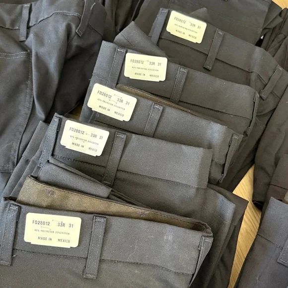 Men's Navy Cargo Pants FedEx - Picture 2 of 4